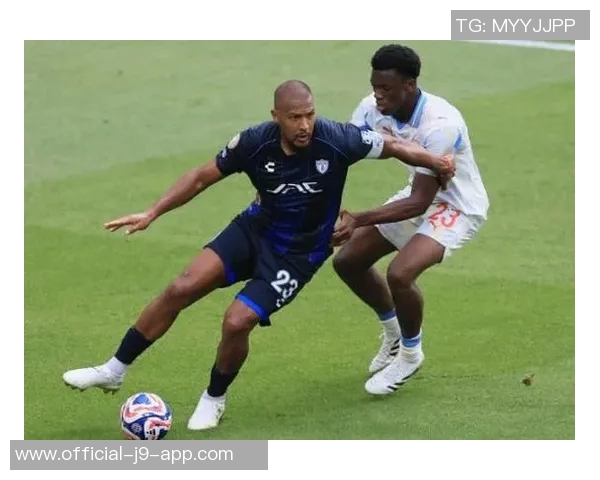 皇家奥维耶多宣布结束龙东租借球员将回归帕丘卡 皇家奥维耶多宣布结束龙东租借球员将回归帕丘卡