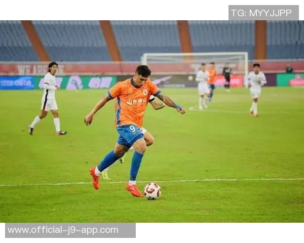 鲁媒报道泰山队热身赛将迎战两支韩国球队克雷桑预计即将归队 鲁媒报道泰山队热身赛将迎战两支韩国球队克雷桑预计即将归队