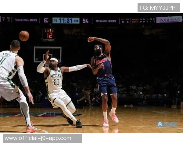 克莱状态回暖近两场狂砍49分真实命中率飙升至782